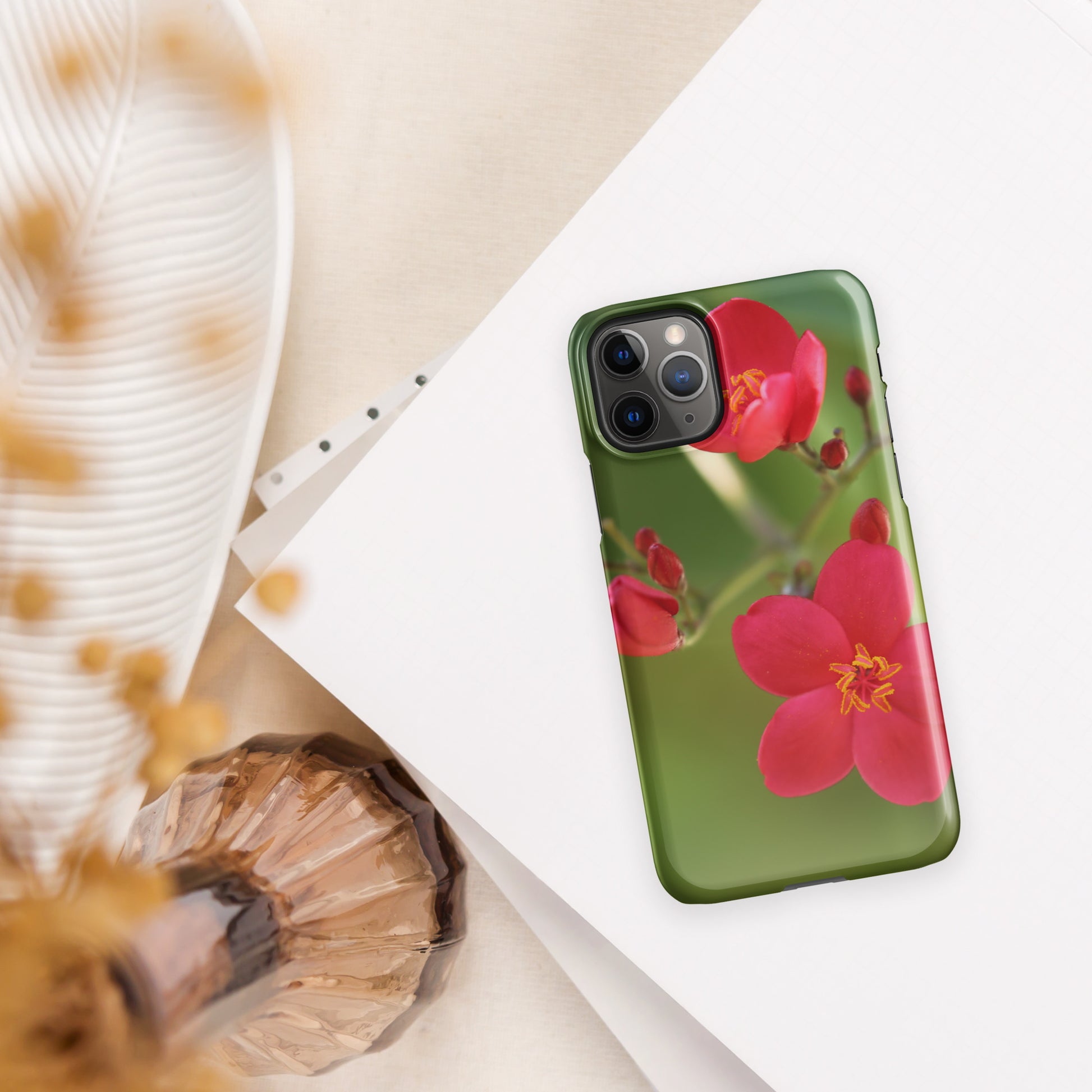 iPhone® Snap case Peregrina - Blossom Collection image 2